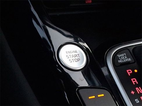 Used 2022 Kia Soul EX image 23