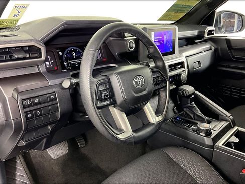 Used 2025 Toyota 4Runner SR5 image 15