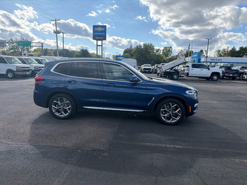 Used 2021 BMW X3 xDrive30i w/ Convenience Package AWD/4WD image 16