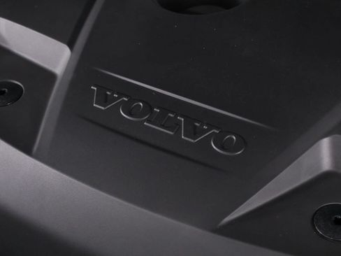 Certified 2025 Volvo XC90 T8 Plus w/ Protection Package Premier AWD/4WD image 25