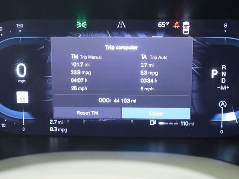 Used 2023 Volvo XC60 B5 Ultimate image 33