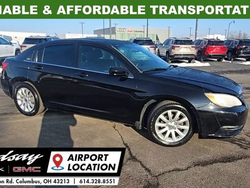 Used 2013 Chrysler 200 Touring image 3