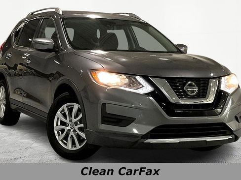 Used 2019 Nissan Rogue SV image 3