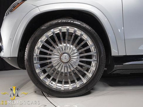 Used 2023 Mercedes-Benz Maybach GLS 600 4MATIC image 83
