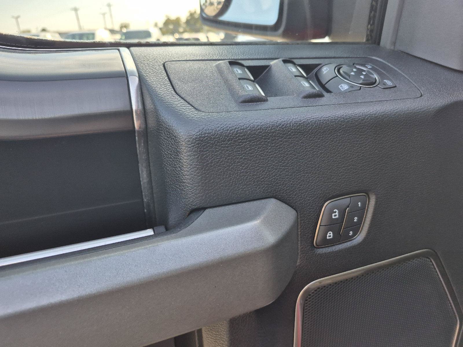 Certified 2019 Ford F150 Raptor w/ Equipment Group 802A Luxury AWD/4WD image 3