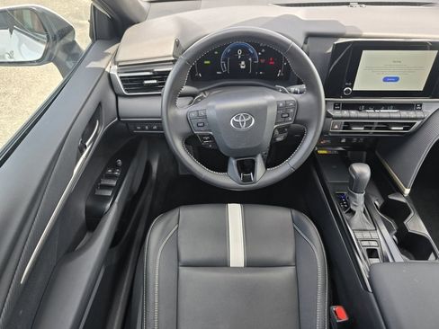 Certified 2025 Toyota Camry SE FWD image 23