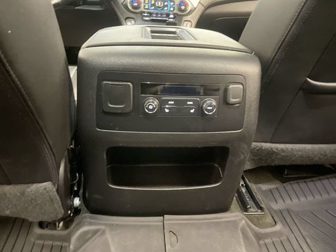 Used 2017 Chevrolet Tahoe LT w/ Luxury Package AWD/4WD image 15