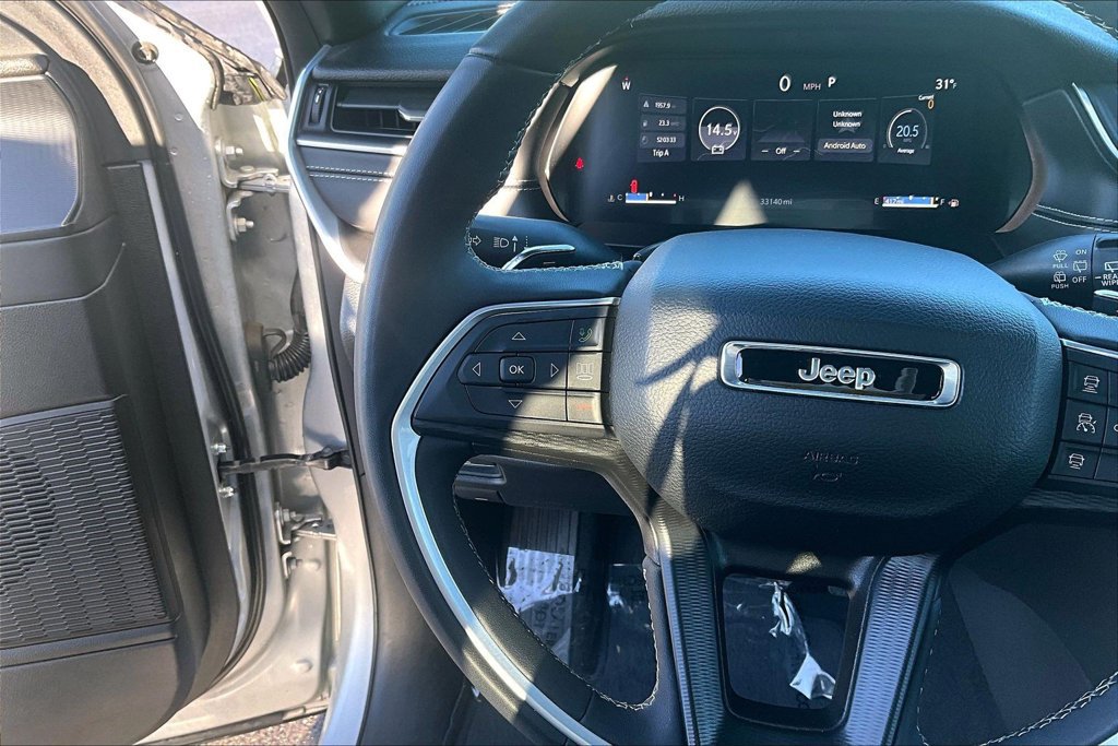Used 2024 Jeep Grand Cherokee L Laredo AWD/4WD image 18