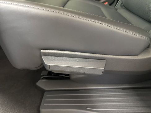 New 2025 Lincoln Navigator L Reserve w/ Jet Appearance Package image 53