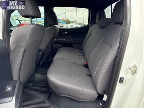 Used 2019 Toyota Tacoma TRD Off-Road image 28