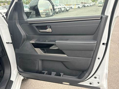 New 2026 Toyota Tundra Limited AWD/4WD image 16