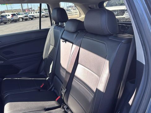 Used 2021 Volkswagen Tiguan SEL w/ 3rd Row Seat Package image 22