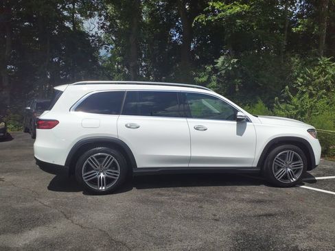 Certified 2024 Mercedes-Benz GLS 450 4MATIC image 8