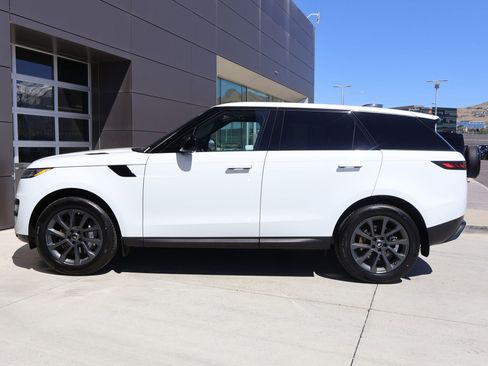 Certified 2025 Land Rover Range Rover Sport AWD/4WD image 11