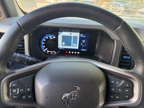 Used 2024 Ford Bronco Black Diamond AWD/4WD image 15