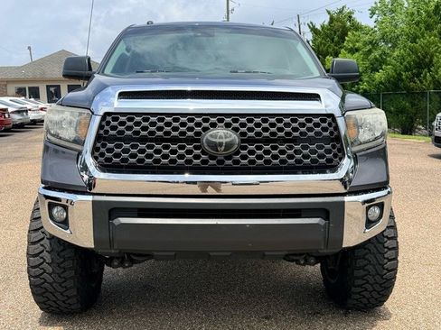 Used 2019 Toyota Tundra SR5 AWD/4WD image 8