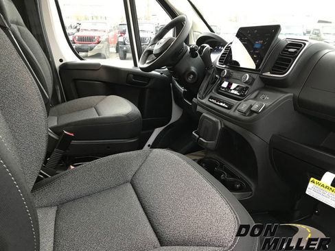 New 2026 RAM ProMaster 2500 w/ Quick Order Package 22G SLT image 14
