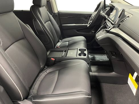 New 2026 Honda Odyssey Touring image 25