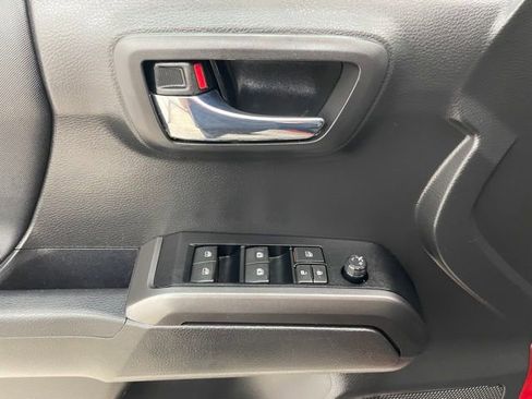 Used 2023 Toyota Tacoma TRD Sport w/ Black Out Package (TMS) AWD/4WD image 13