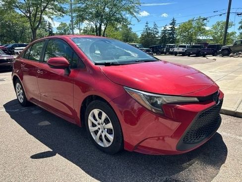 Used 2021 Toyota Corolla LE w/ Carpet Mat Package (TMS) FWD image 6