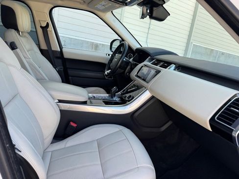 Used 2019 Land Rover Range Rover Sport HSE image 33
