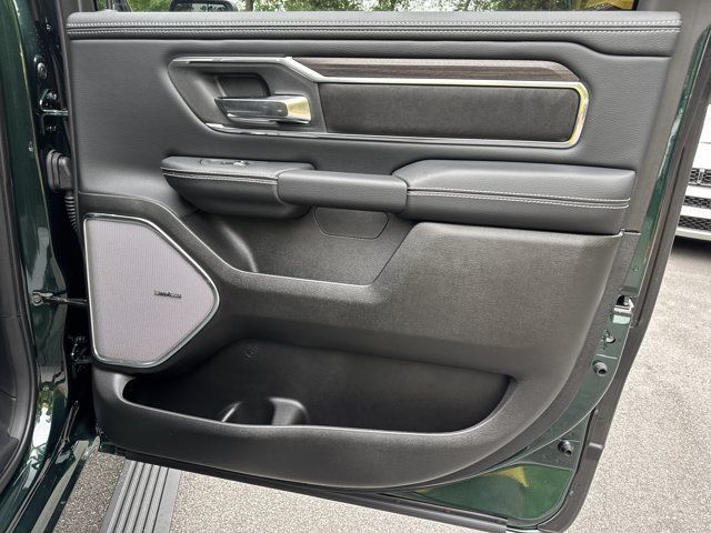 New 2027 RAM 1500 Laramie AWD/4WD image 16