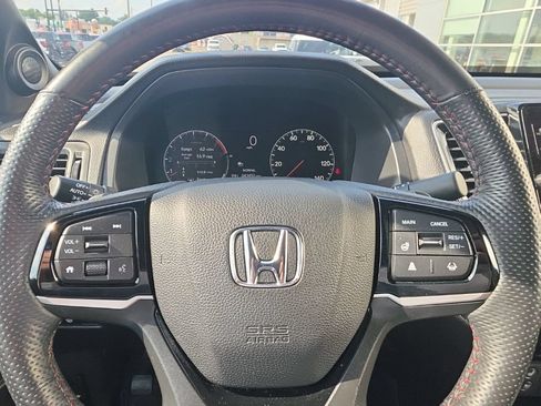 Used 2025 Honda Ridgeline Black Edition image 19