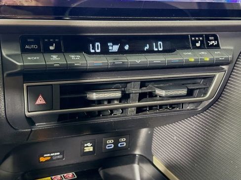 Certified 2025 Toyota Camry SE w/ Multimedia Upgrade Package FWD image 17