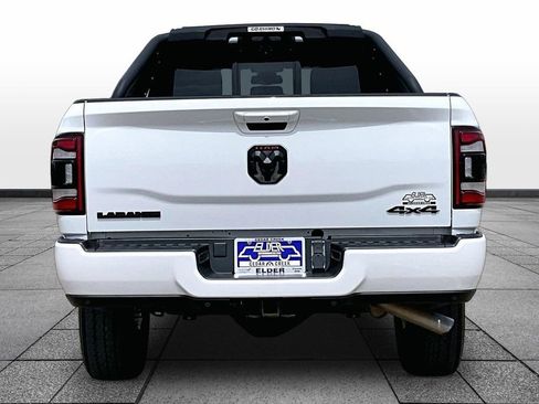 Used 2022 RAM 2500 Laramie w/ Night Edition AWD/4WD image 4