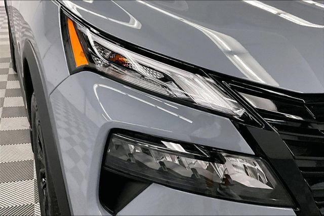 New 2026 Nissan Rogue Dark Armor FWD image 13