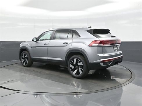 New 2026 Volkswagen Atlas Cross Sport SE image 5