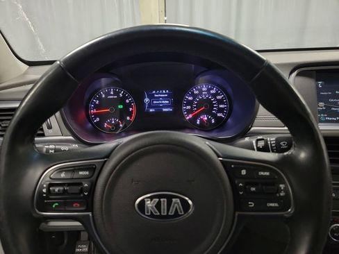 Used 2016 Kia Optima EX w/ Premium Package image 16