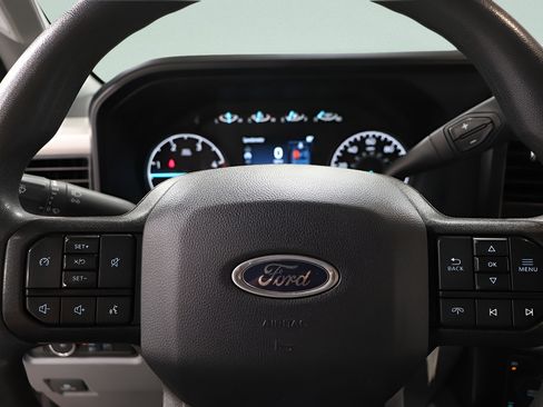 Used 2024 Ford F250 XLT AWD/4WD image 12