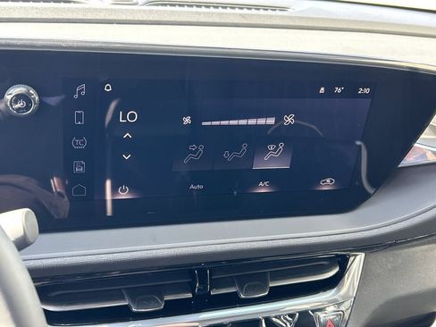 New 2026 Buick Envista Avenir image 22