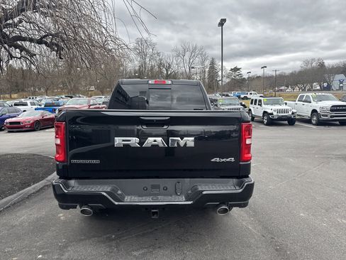 New 2026 RAM 1500 Big Horn AWD/4WD image 4