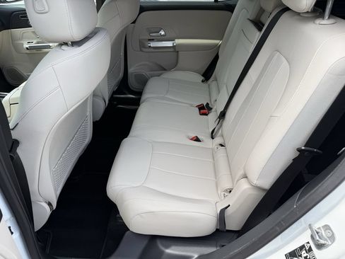 Certified 2025 Mercedes-Benz GLB 250 4MATIC image 13