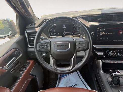 Used 2024 GMC Sierra 1500 Denali Ultimate AWD/4WD image 12