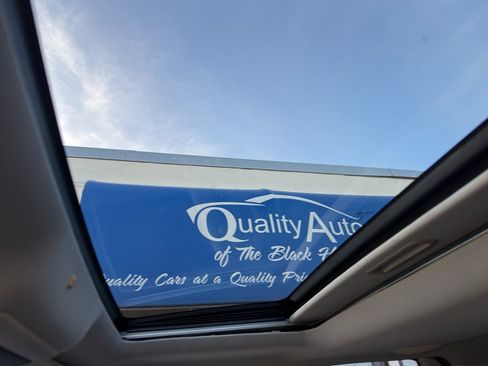 Used 2015 RAM 1500 Outdoorsman image 27