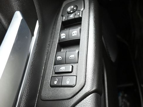 New 2026 RAM 1500 4x4 Crew Cab image 24