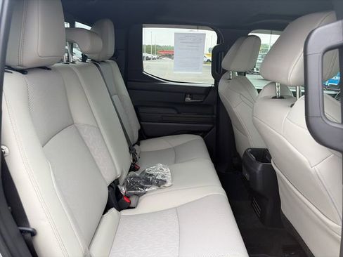 Used 2025 Toyota Tacoma Limited AWD/4WD image 13