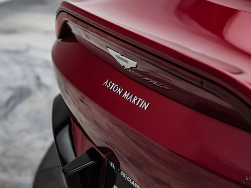 Used 2019 Aston Martin V8 Vantage Coupe RWD image 19