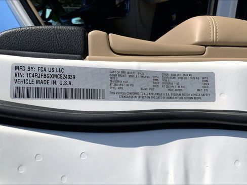 Used 2021 Jeep Grand Cherokee Limited image 30