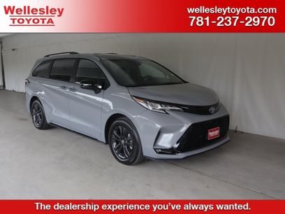 Used 2025 Toyota Sienna XSE w/ XSE Plus Package