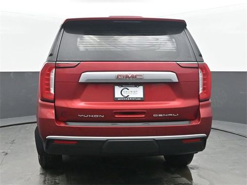 Certified 2024 GMC Yukon Denali image 5