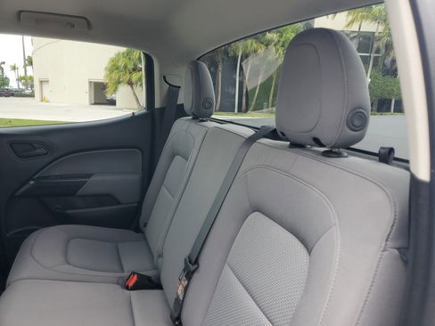 Used 2019 Chevrolet Colorado W/T w/ WT Convenience Package RWD image 15