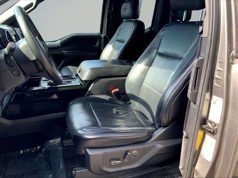 Used 2017 Ford F150 Lariat w/ Equipment Group 502A Luxury AWD/4WD image 30