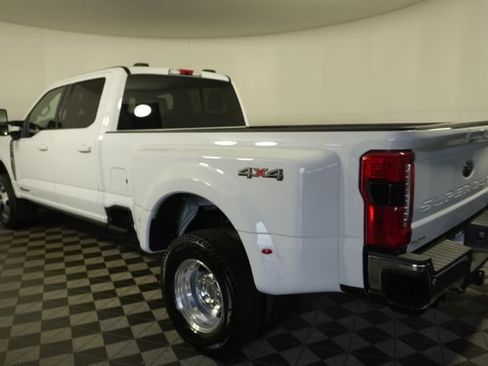 Certified 2025 Ford F350 Lariat w/ Lariat Ultimate Package AWD/4WD image 5