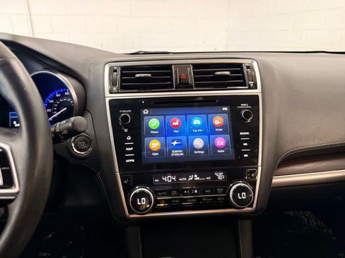 Used 2019 Subaru Outback 2.5i Touring w/ Popular Package #3A AWD/4WD image 17