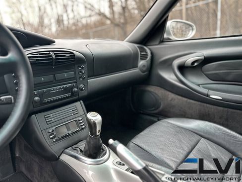 Used 2001 Porsche 911 Carrera 4 image 20