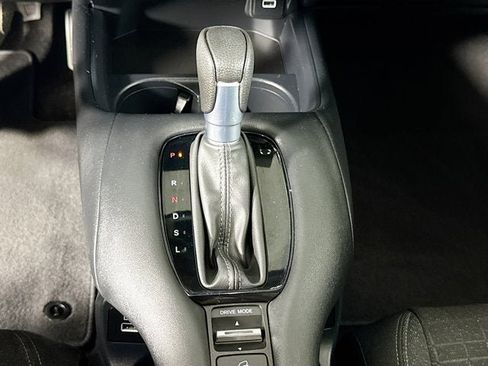 Used 2023 Honda HR-V LX image 15